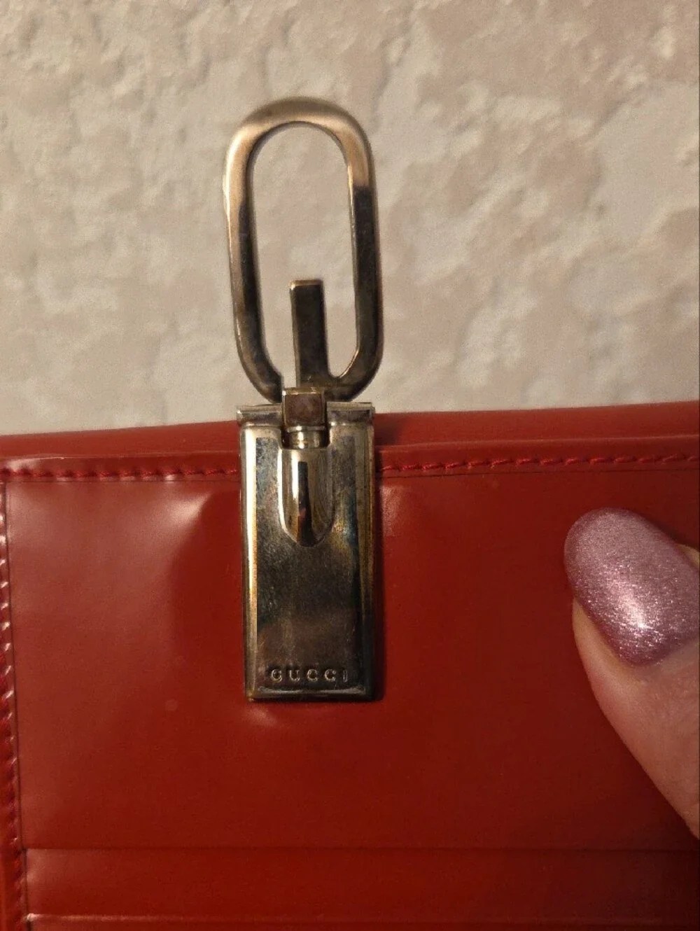 LOW START Gucci Red Patent Cardholder Wallet - Picture 6 of 12